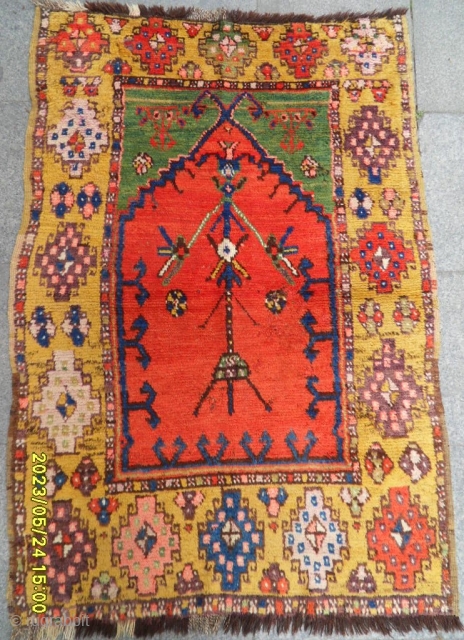 Antique Anatolian Konya Rug 
size:137x100 cm.                           
