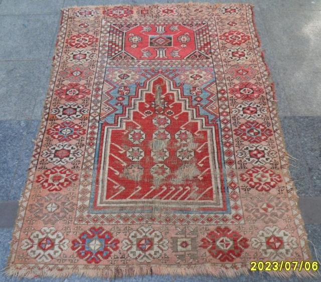 Antique Anatolian Prayer Carpet
size:155x111 cm.                            