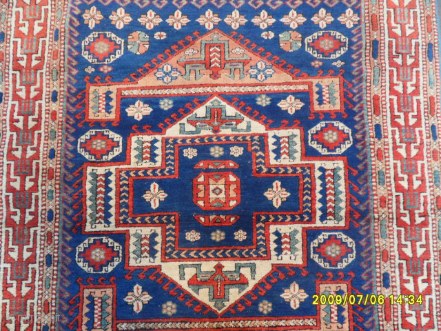 Antique Anatolian Bergama Rug Size: 205x165 cm. Mail: makifhali@yahoo.com                        