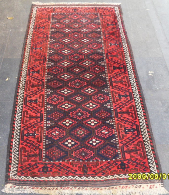 Antique Baluch Rug
Size: 210 x 115 cm.
Mail: makifhali@yahoo.com                         