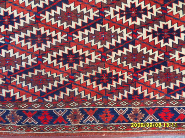 Antique Turkmen Asmalyk
Size: 112 x 75 cm.
Mail: makifhali@yahoo.com                         
