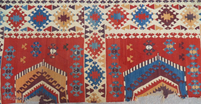 Antique Anatolian Karakuzulu Kilim
SİZE: 255 X 95 CM.
MAİL: makifhali@yahoo.com                        