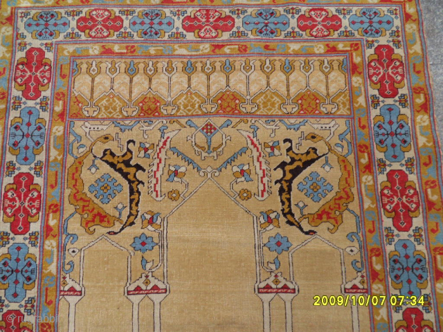 Antique Transylvania Tuduk Rug 
Size: 205 x 140 cm.
Mail: makifhali@yahoo.com                       