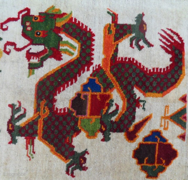 China Dragon Carpet Size: 155 x 95 cm. Mail: makifhali@yahoo.com