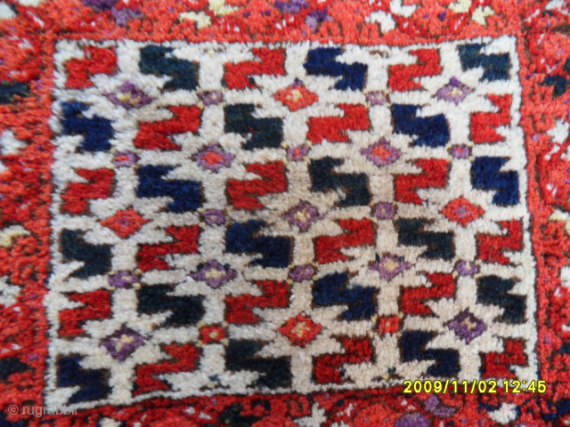 Bergama Bagface
Size: 33 x 47 cm.
Mail: makifhali@yahoo.com                          