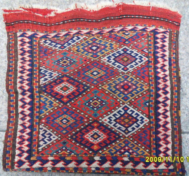 Antique Shahsavan
Size: 43 x 43 cm.
Mail: makifhali@yahoo.com                          
