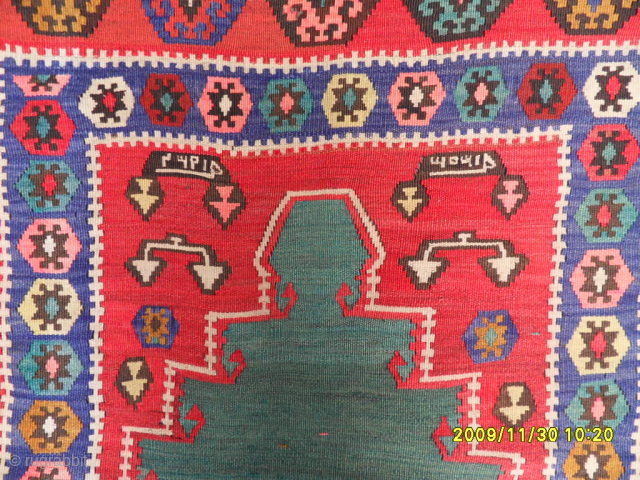 Old Anatolian Erzurum Kilim
Size: 190 x 135 cm.
Mail: makifhali@yahoo.com                        