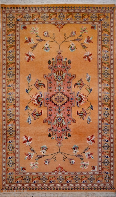 Oriental Butterfly Rug 3' 1" x 5' 3" (ft) - No. 11230 http://alrug.com/golden-brown-oriental-butterfly-rug-3-1-x-5-3-ft-no-11230.html                    