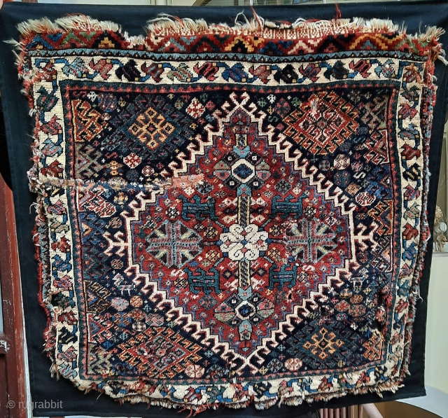 Beautiful, antique Qashqa'i bag face, South Persia beginning of the 20th c., 60x64 cm. Some conservation issues, but great wool and colors!           
