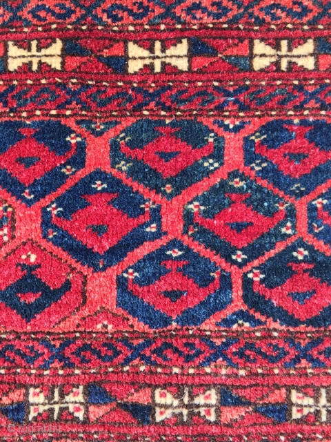 Large Turkmen Shemle gul jollar (Saryk?). Gorgeous colors, full pile, nip at the left hand corner. 19th century, my feeling is last third (around 1870). Good signs of tribal use (sagging in  ...