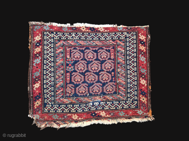 Rare Afshar with intricate border system and excellent purple. 65 x 52 cm. Small holes and old repair. Brilliant colors and wool. Very accomplished drawing. Displays wonderfully. € 140 INCL shipping, mralexanderbakker@proton.me