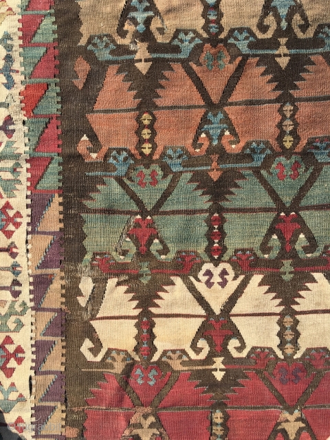 Excellent Anatolian kilim, circa 1800, Double Carnation design, very good border and sides (elibelinde), single wing. In outstanding condition, fine weave, perfect colors, including purple and apricot. Rich details. As found, needs  ...