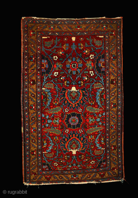 Superb small Heriz, size 136 x 87 cm. Excellent in all respects. € 400. Contact me at mralexanderbakker@proton.me