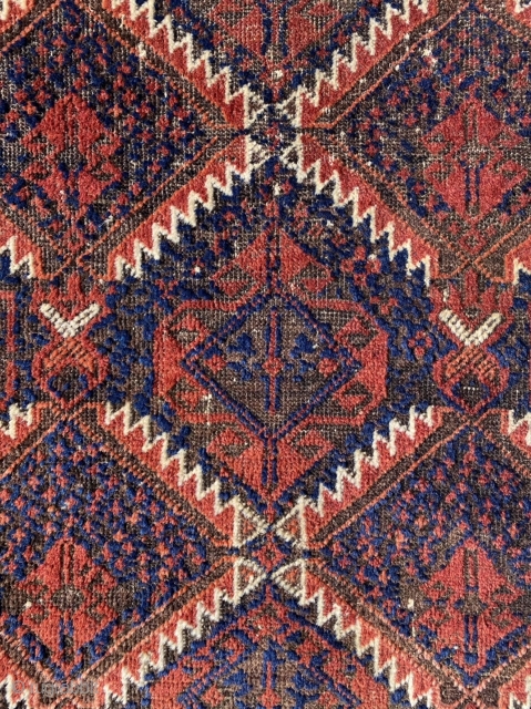 Salar khani Baluch with - as far as I can see - a combination of the kashmiri pattern and a gol which I can’t put a name to. Deep corrosion and excellent  ...