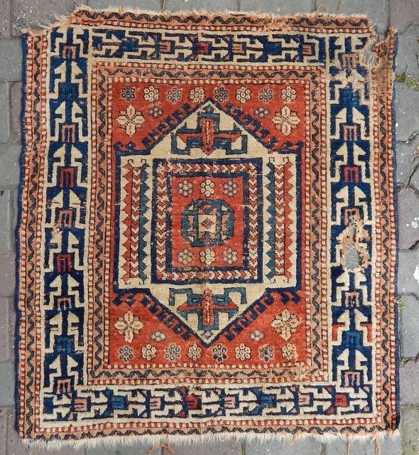 Antique West Anatolian Bergama Rug 
Size.110x100 cm E-mail.anatolianpicker@gmail.com                         