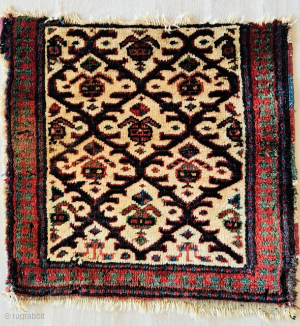 Antique Azerbaycan Kuba Bag faces                            