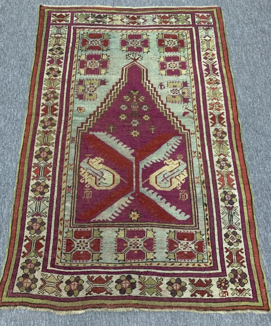 Early 1900s Mucur Prayer Rug 105 x 160 cm                        