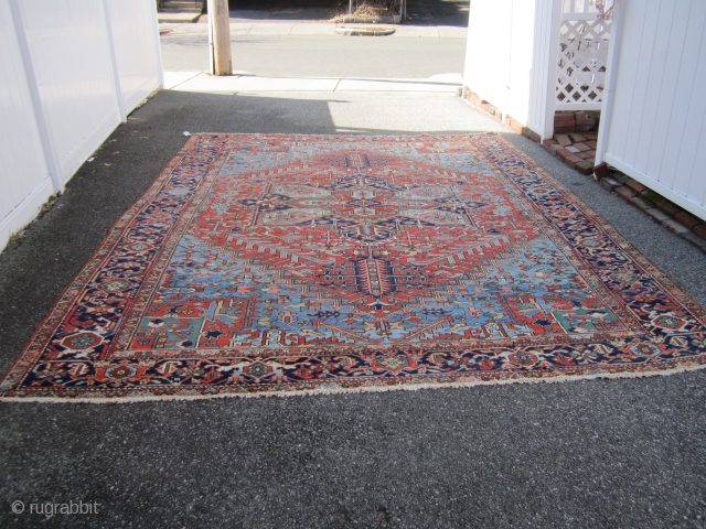 huge heriz rug 10' 5" x 13' 7" great pile super floppy clean one corner have moth damage solid foundation easy repair huge profit otherwise the rug is in very good condition.  ...