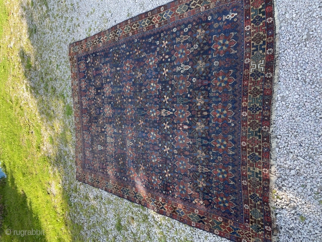 Gorgeous antique khamseh. Older than many. Super border and tight weave. Bit stiff so needs a wash. 197 by 140 cm            