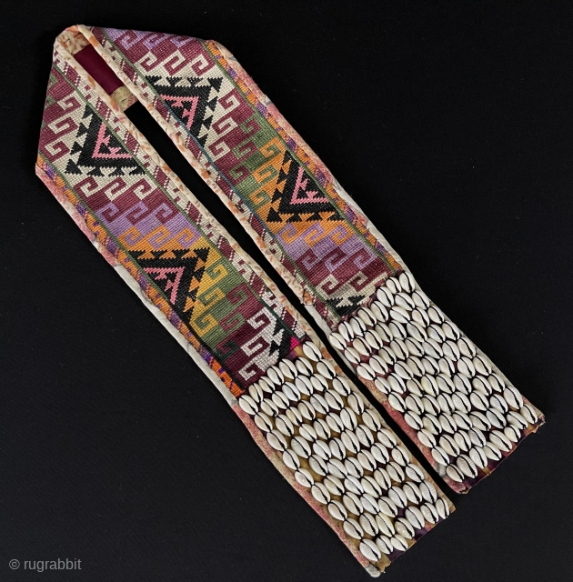 Antique Uzbekistan Lakai Silk Cross Stitch Belt with Shell. Size - ''82 cm x 7 cm'' turkmansilver@gmail.com.                