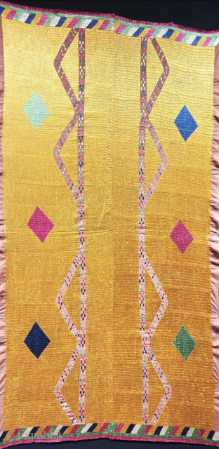 Antique İndia Pulkari silk embroidery traditional hanging. Size : 71'' x 39.5'' - ''180 cm x 100 cm'' turkmansilver@gmail.com.