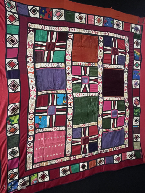 Uzbekistan - Surkandaya patchwork small blanked cover with silk, cotton and velvet. Size - ''145 cm x 159 cm'' turkmansilver@gmail.com             