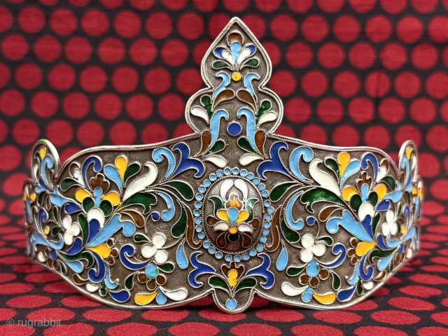 Uzbekistan - Bokhara silver enameld bridal crown. Early Central Asian floral and weaving motifs decorating its surface. İt is in great condition. Size : Height : (4'' x 10 cm'') x Circumference ...