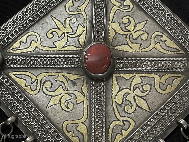 Central-Asian Antique Turkmen Tribal Silver Necklace - Gonchuk Fine Hand Carved Gilded with Old Carnelian Circa - 1900s Size - ''15.5 cm x 15.5 cm'' - Lenght : 25 cm - Tassels  ...