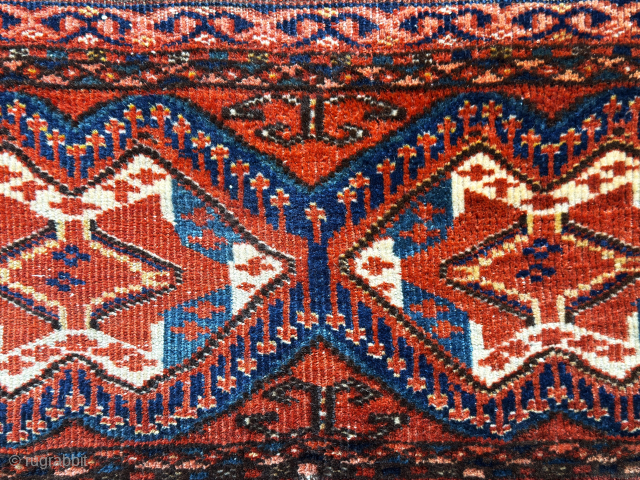 Central Asian Ersary Tribal wool torba fragment with ikat design. Fine weave with natural high altitude wool. Size : 30.5'' x 13'' - ''78 cm x 33 cm'' turkmansilver@gmail.com.    