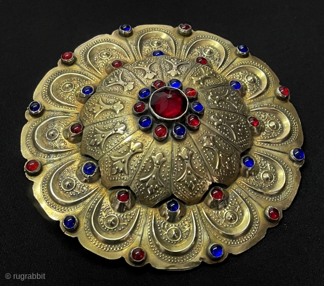 Antique Turkmen - Yomud Tribal Silver Button Pendant (Gulyhaka) Fire Gilded and Gemstone Excellent Condition ! Circa - 1900 Size - '' 12.5 cm x 12.5 cm'' - Circumference : 40 cm  ...