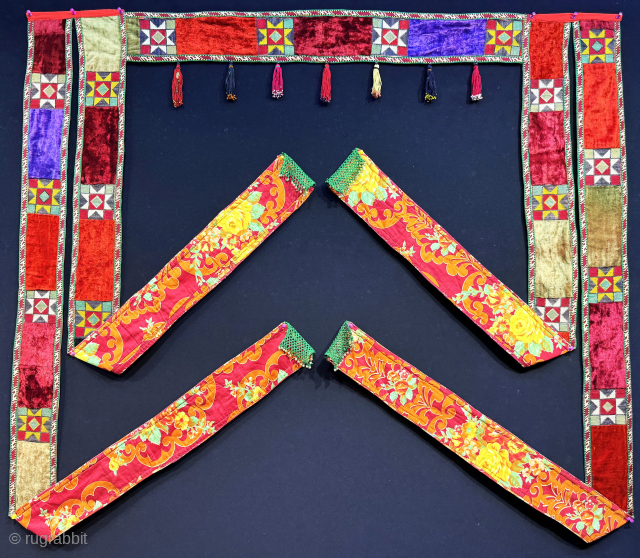 Uzbekistan Surkhandarya silk embroidered door frame. Size : (51'' x 73'') - (''130 cm x 185 cm''). turkmansilver@gmail.com.