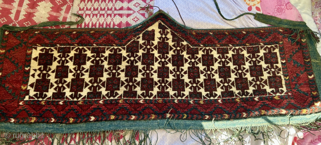 Rare antique Ersari 7 sided asmalyk ca 1900.   Great condition colours all seem natural. Original flat woven band all around with hanging strips.    Available

lloydandy@hotmail.com    