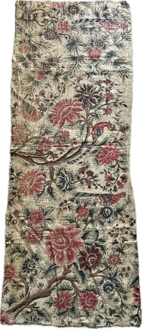 here is an exceptional Indian chintz fragment from the coramandel coast mid 18 c or before size 100 x 39 cm retains original glaze good condition for the age and has original  ...