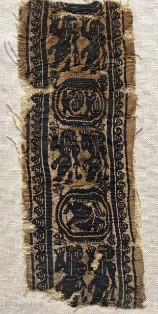  Coptic textile fragment ca 5-6 c. Size 25 x 10 cm
Fresh from a collection formed in London in the 70/80 s           