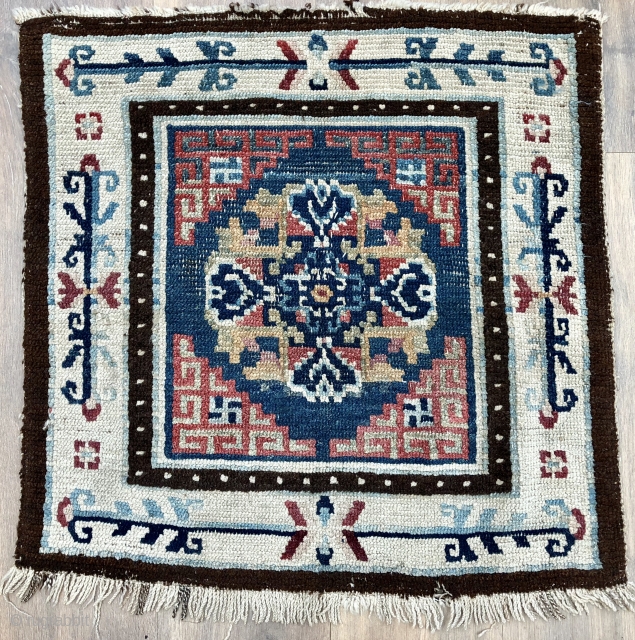 Lovely antique Tibetan square older than most with natural dyes ca 1880 or before 
Size 67 x 67 cm              