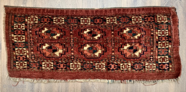 rare antique Tekke mafrash/kap from the mid 19c size 81 x36 cm.  good condition, whites slightly yellowed, missing selvedge left side piece out of top right has been sewn back in.  ...