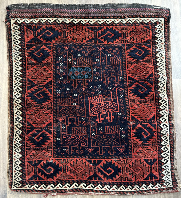 Unusual antique Baluch bird bag late 19 c.   Full pile couple of tiny old repairs and needs a clean.  Looks like there’s bird is trying to run away !  ...
