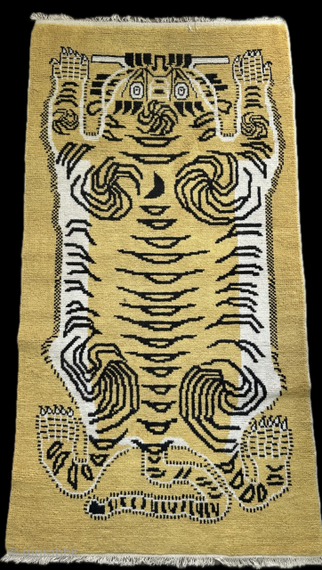 r here is a lovely old Rug with tiger design probably made in China in the 1970s size 155 x 80 cm condition is excellent. Available
lloydandy@hotmail.com
