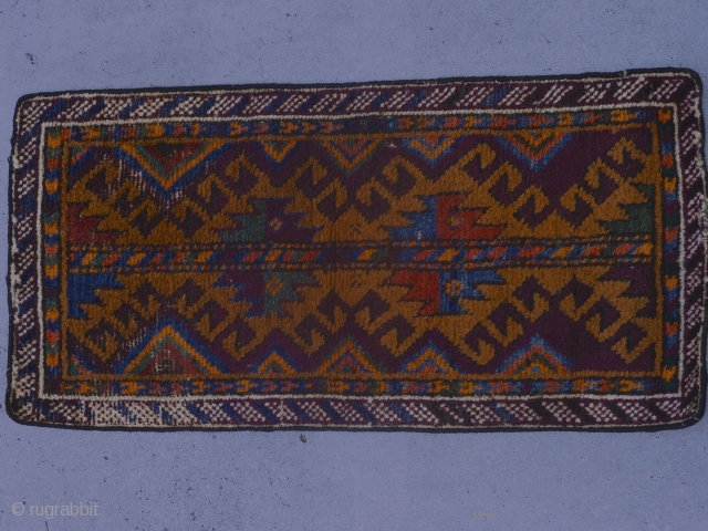 A Baluch? You need to see these two completely different weaving patterns that does not seem to make a difference to the appearance of the front.       