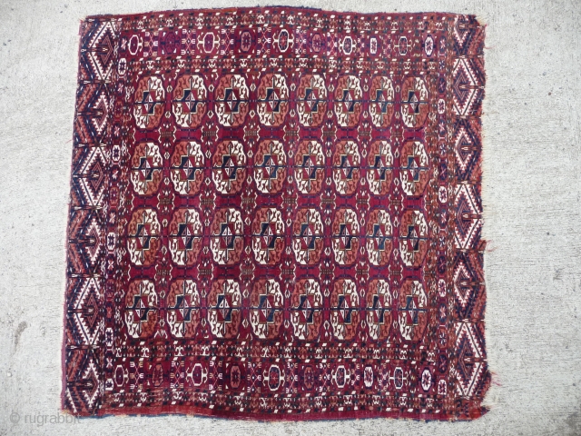 SOLD Unusual Tekke small rug with all the white elements knotted in cotton. 19thcent.  3ft5ins square                