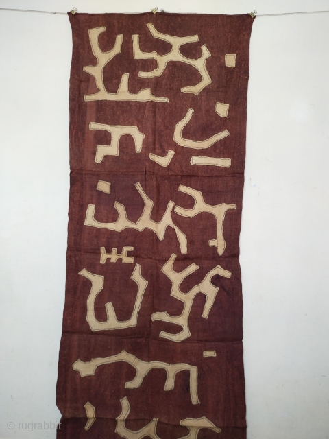 Antique African kuba clothes congo long panel.
aamirkhanswati023@gmail.com.
Contact us for more information.                      