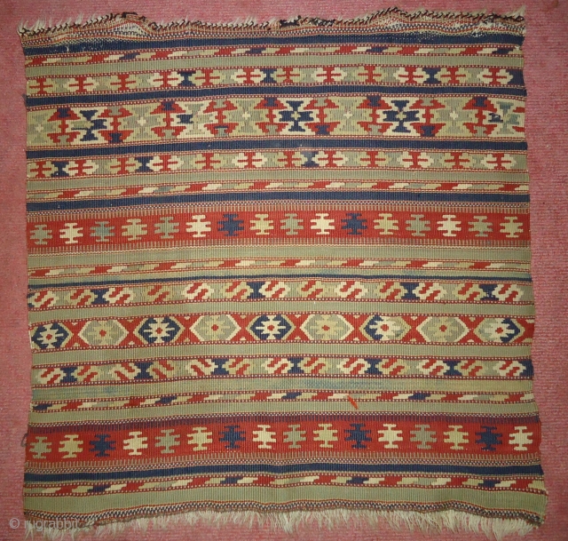 Antique handmade Caucasian small Kilim.
Excellent condition.
Size 23 inch by 22 inch.                      