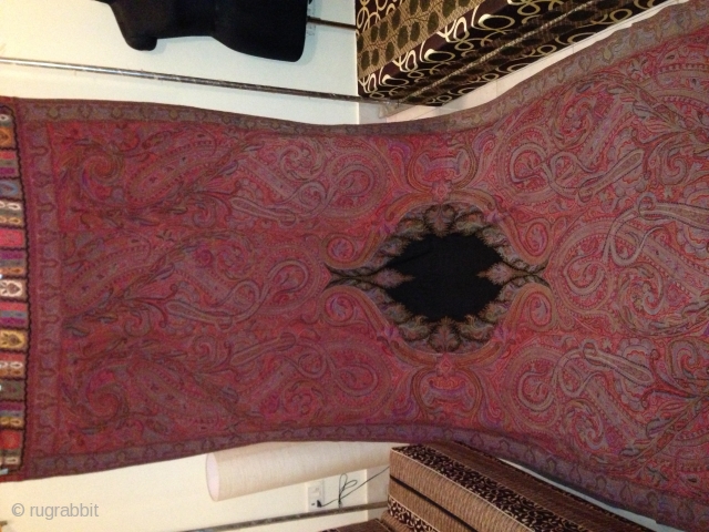 Indian 19th century kashmiri long shawl..colors are very good in perfect condition,
size 320x140.                    