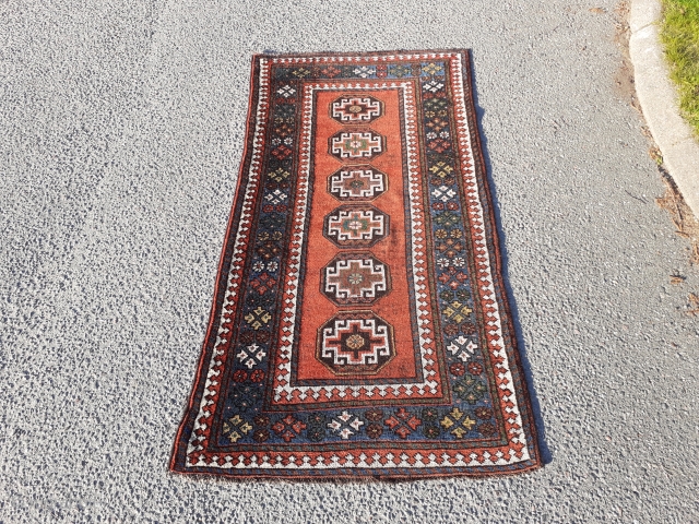 Kelardasht rug, 200 x 100 cm. Good condition with few areas with low pile.                   