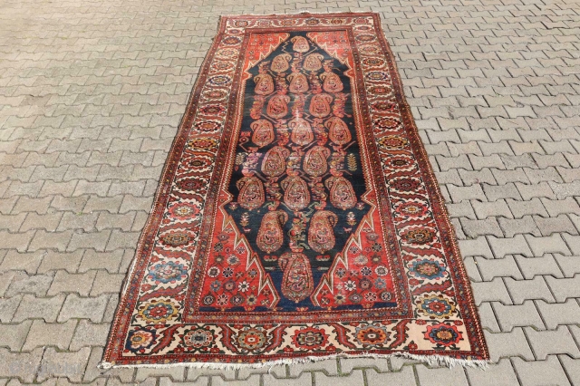 Unique 19th century Malayer with beautiful design. 366 x 158 cm / 12'2" x 5'3".                  