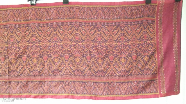 Cambodian textile
Cambodia 001(318cm x 84cm - 125in x 33in) good condition, color very good, one medium size repair on left side of cloth, late 19th century.       