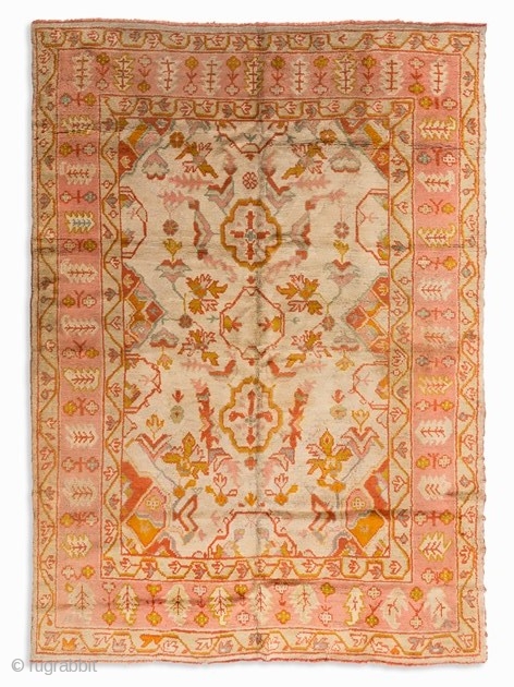 110 | Ushak, Western Anatolia, Early 20th Century

https://auctionata.com/intl/o/105125/ushak-western-anatolia-early-20th-century                         