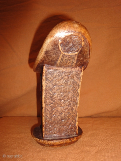 African Somali  headrest. Cm 17 x 17 x 8.5. Good condition and age.                   