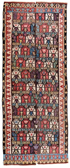 Lot 7, Konya kilim, 425x171cm, Turkey 19th century, starting bid Euro 2.800, Auction June 18, 5pm, https://www.liveauctioneers.com/item/62389118_konya-kilim                