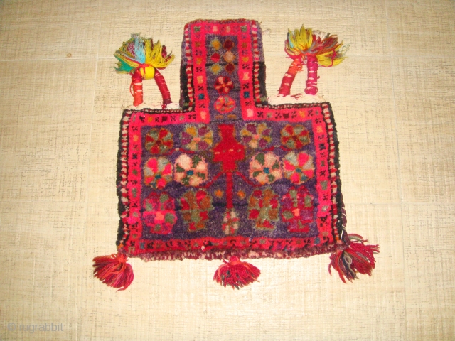 Early 20th Century, Lori-Bakhtiari Wool Salt Bag (Namakhdan). 
Peony-Flower Petals Design. Approx.Length:46.5cm (inclusive of "Neck" section ; Approx.Width:42cm.               